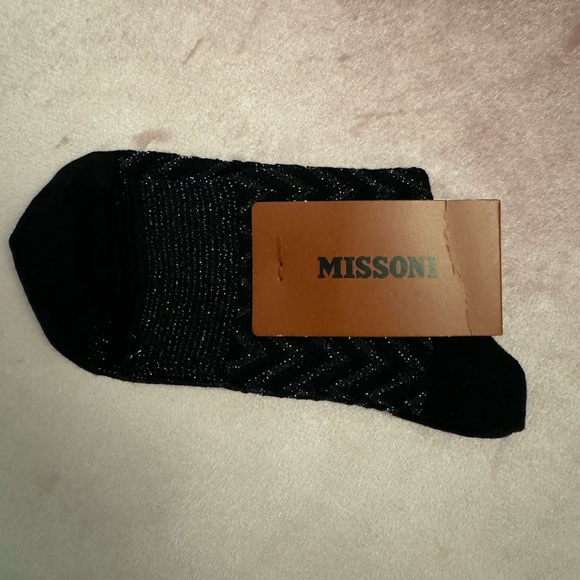 NWT MISSONI ZIGZAG-KNIT METALLIC SOCKS IN BLACK - Picture 1 of 2